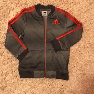 Boys adidas jacket. Good condition!!